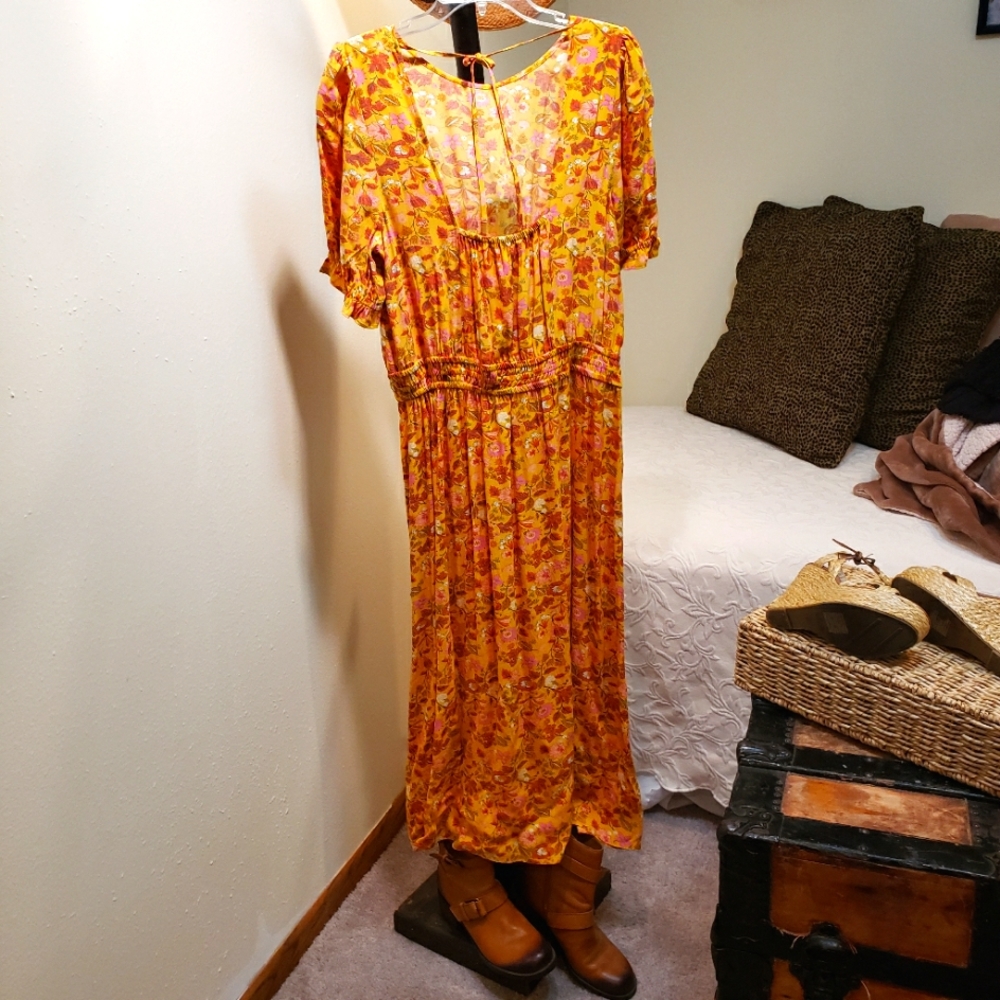 Loft dress